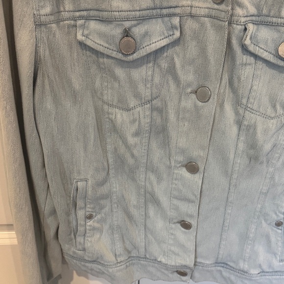 Liverpool Women's Soft Jean Jacket - Picture 3 of 10